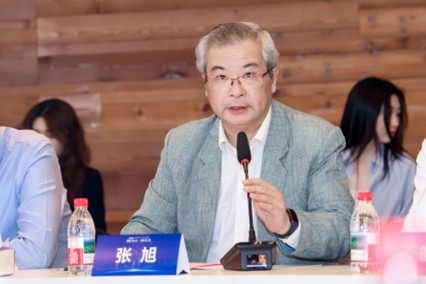 张 旭